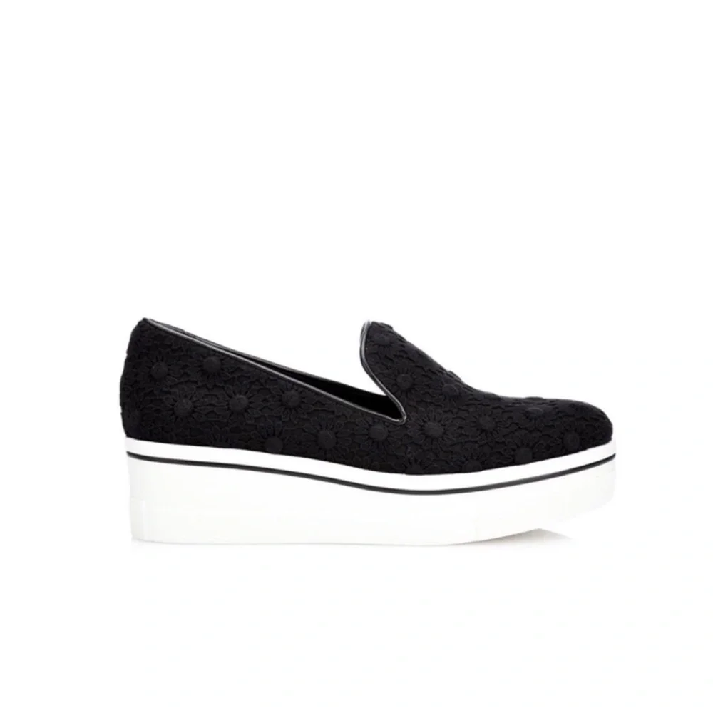 Stella McCartney Binx Lace Platform Sneaker - Picture 3 of 9